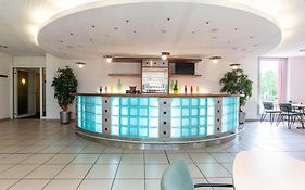 B&B Hotel Lully 3 Lakes